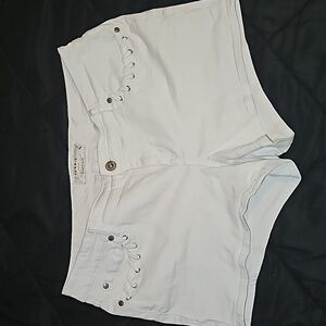 Shorts - true white